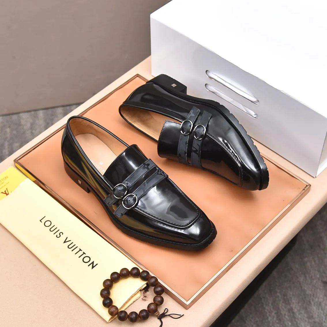 Men's shoes💰480📛📛【LOUIS VUITTON】(Quan Niu Li) Louis Vuitton 2023 official website synchronized new products👟Milan fashion catwalk style🇰🇾🇰🇾LV family logo, celebrity style, a must-have for fashionistas⚠️First layer calfskin➕cowhide lining➕Official website original version special outsole👞Number 38-44